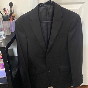 Reaction Kenneth Cole Suit